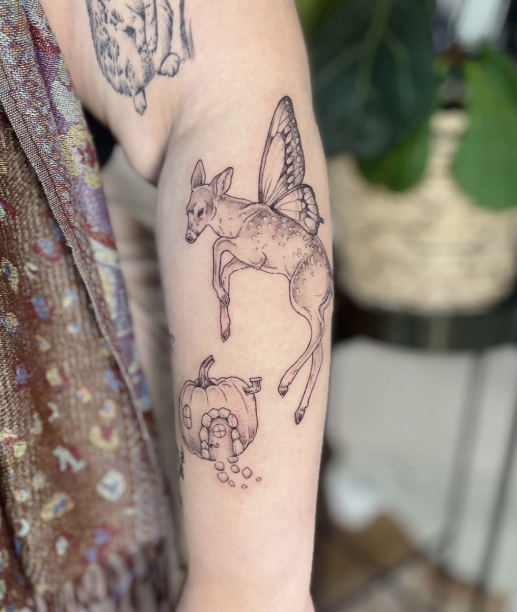 Black and grey fine line tattoo by Samantha Gunning
